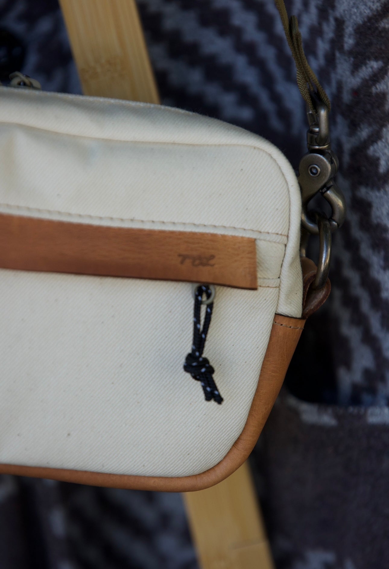 The Coastline Crossbody